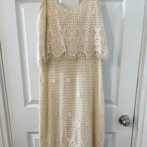 Dolce Vita Abree Scalloped Lace Maxi Dress